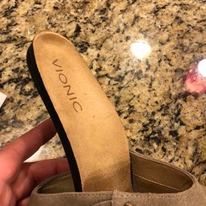 Vionic Upright Faros Ankle Boot